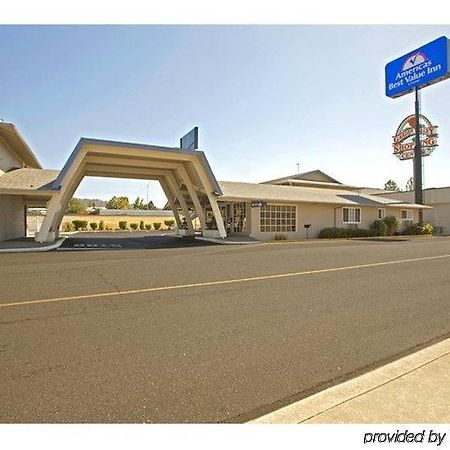 Americas Best Value Inn Roseburg Bagian luar foto