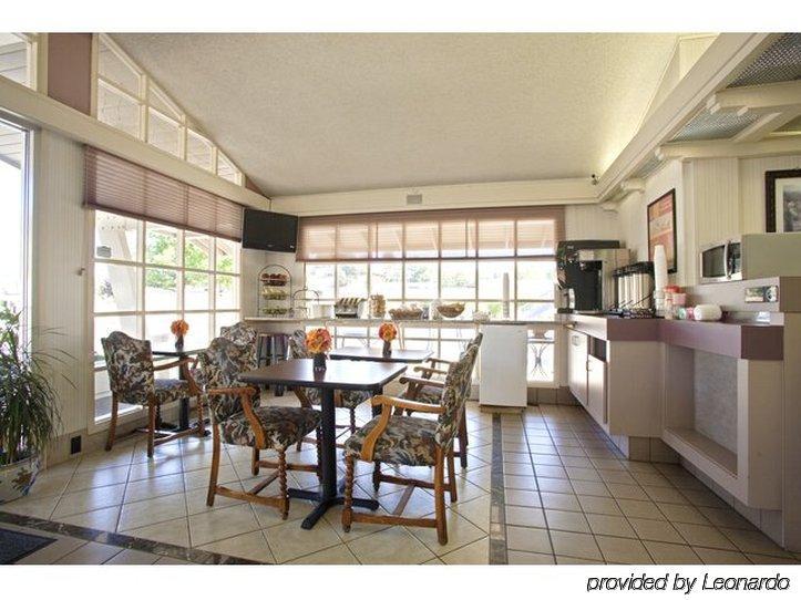 Americas Best Value Inn Roseburg Restoran foto